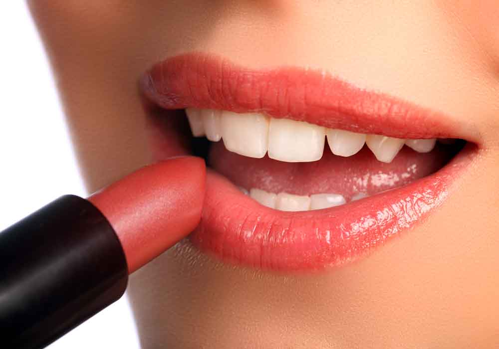 The Best Ways to Have Plump Lips Naturally