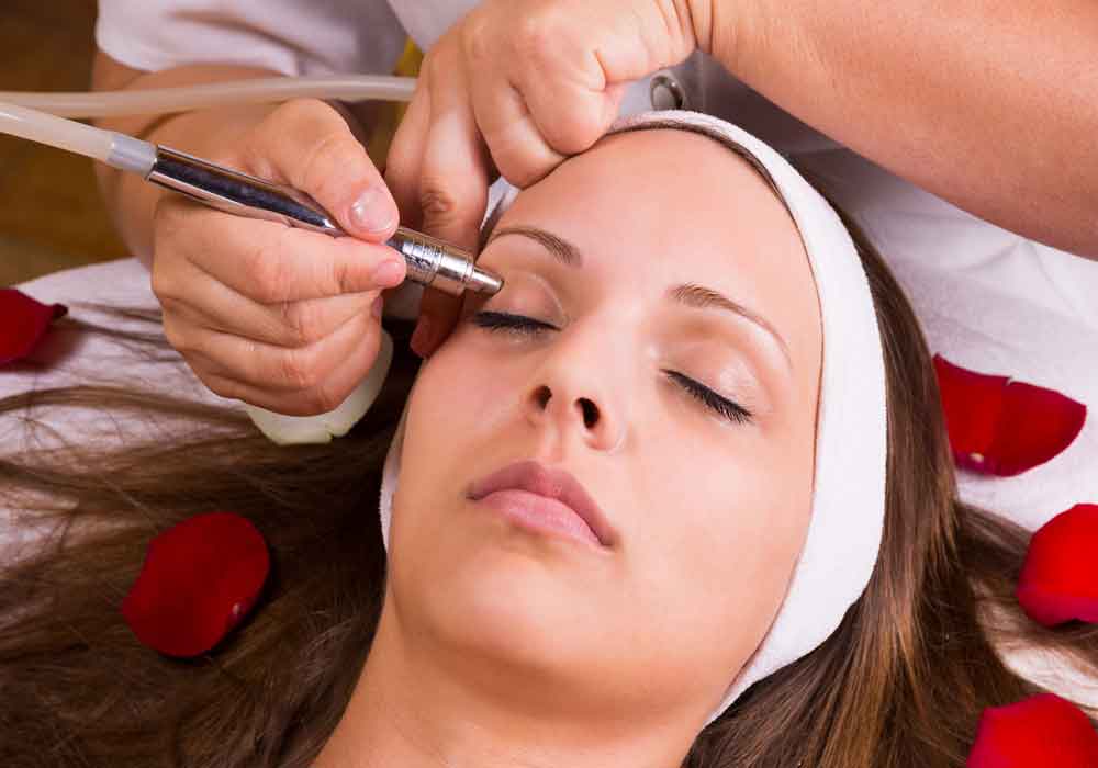 6 Eyebrow Makeup Mistakes You’re Probably Making