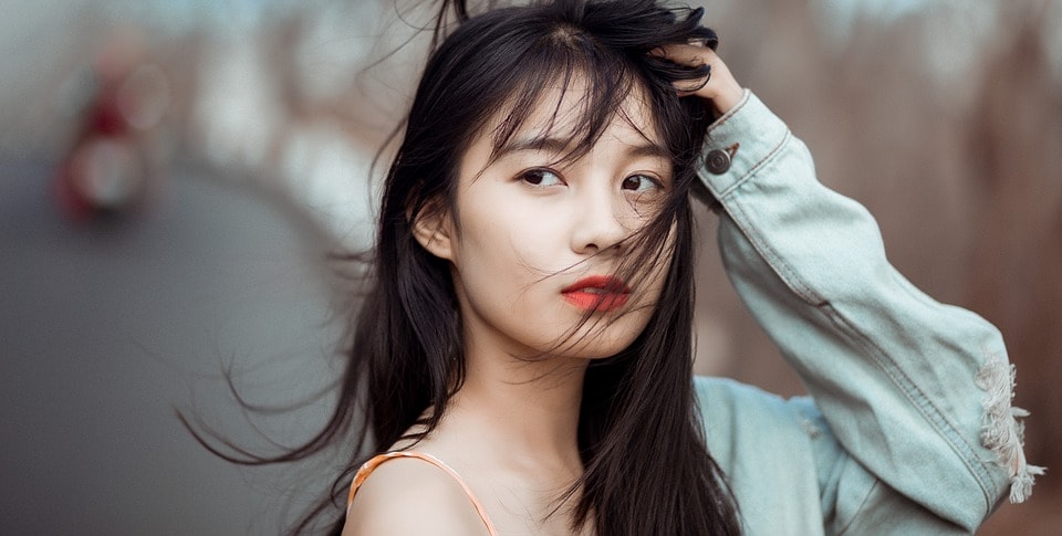 5 Effective Home Remedies to Treat Oily Hair & Scalp